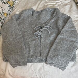 Abercrombie & Fitch Gray V-Neck Sweater